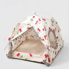 Tenda cama para pets em formato de refúgio isolada sobre fundo claro