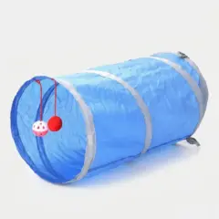 Túnel tenda para gatos dobrável montado sozinho em fundo claro